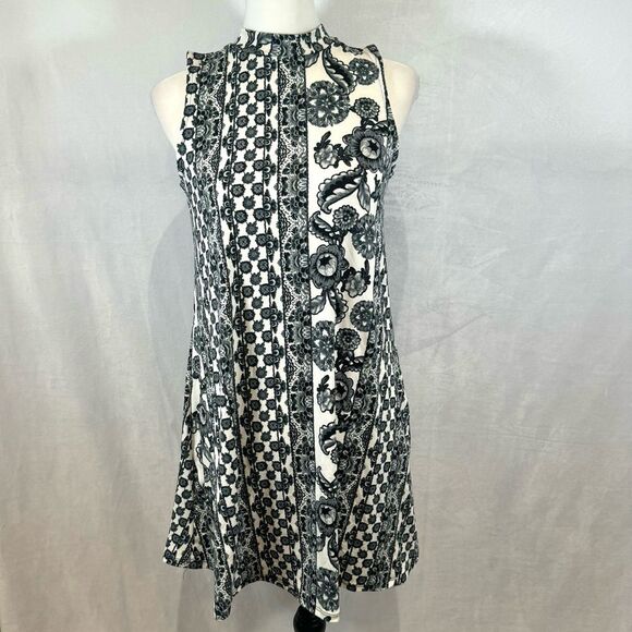 Pink Rose black white and gray mock neck boho shift dress size small - Picture 1 of 5